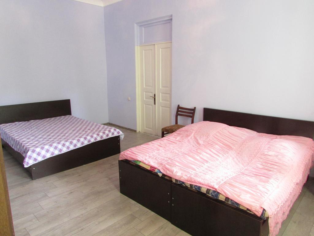 Joni Guest House باتومي المظهر الخارجي الصورة