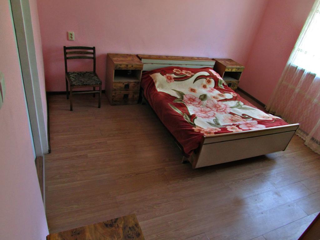 Joni Guest House باتومي المظهر الخارجي الصورة