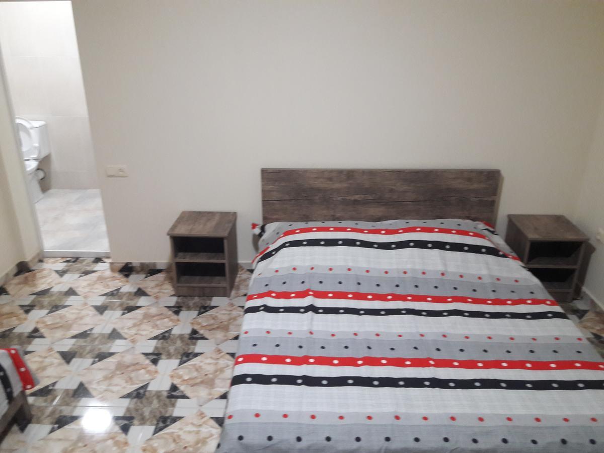 Joni Guest House باتومي المظهر الخارجي الصورة